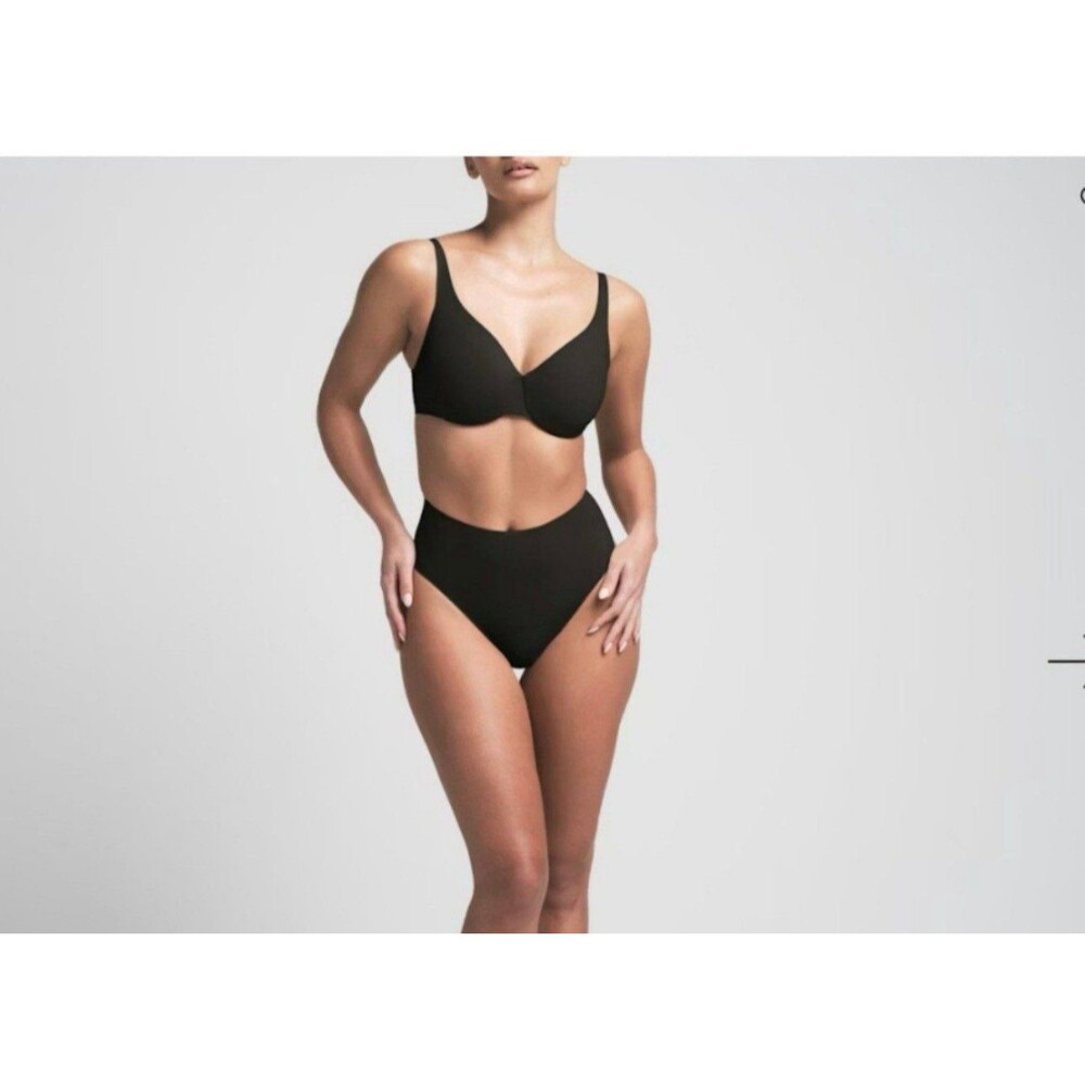 SKIMS Smoothing Intimates Unlined Minimizer Bra Onyx 32DD